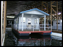 Floating Cabin at the Dock of Kirby Landing Marina